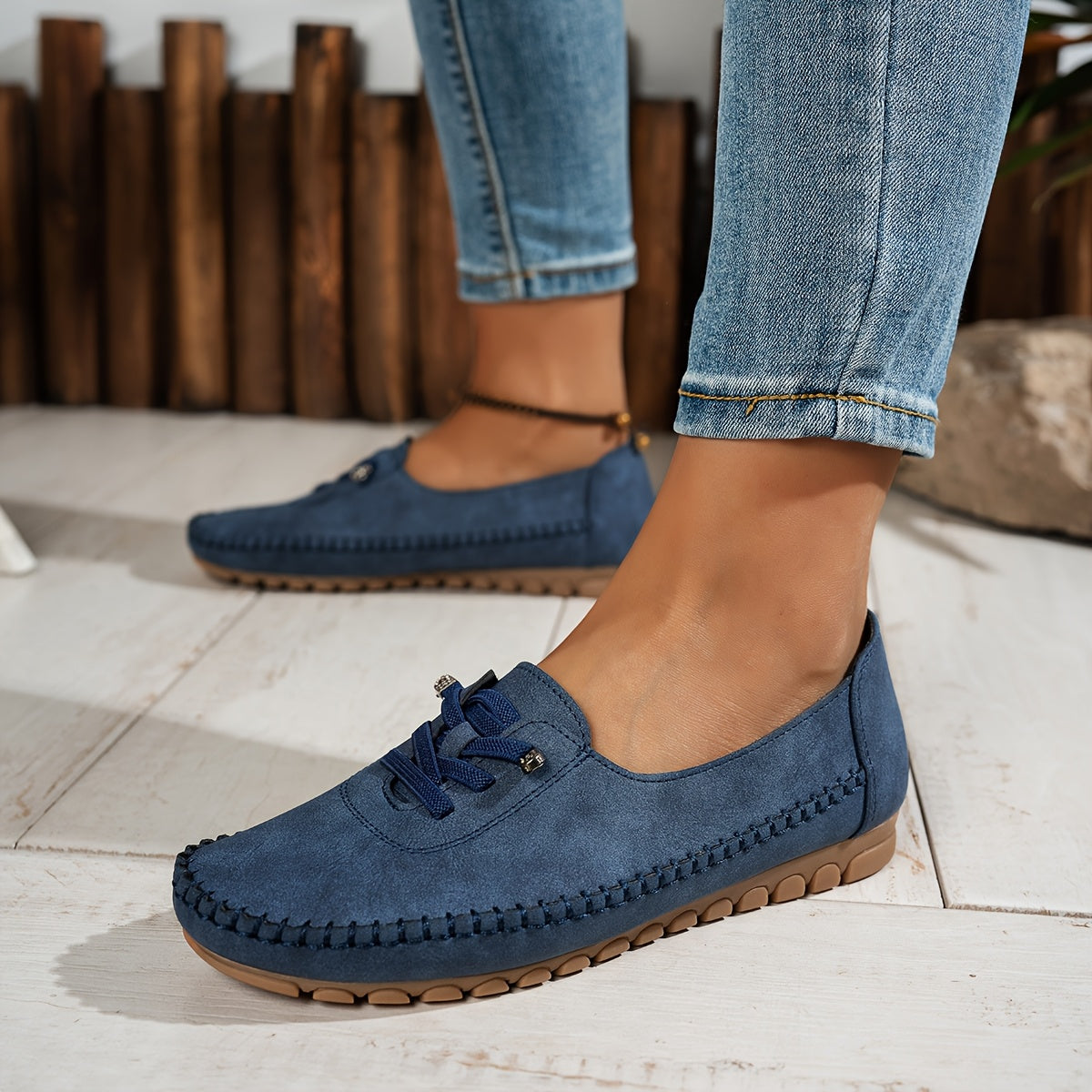 Blau / 43